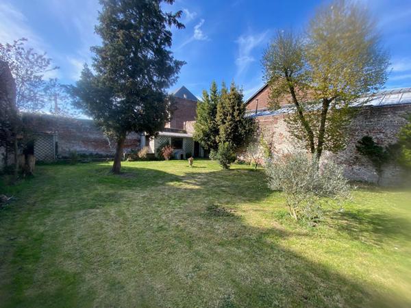 Maison 354m2 en Centre Ville de Saint Quentin