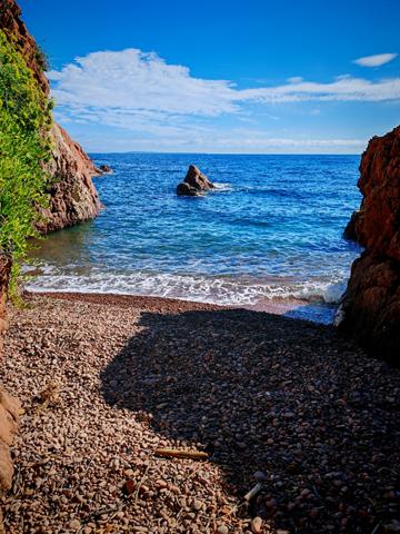 Saint-Raphaël (83530) Castle of O, pieds dans l'eau, baie de Cannes