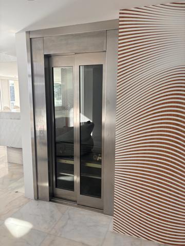 Saint-Raphaël (83530) Castle of O, pieds dans l'eau, baie de Cannes