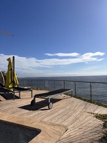 Saint-Raphaël (83530) Castle of O, pieds dans l'eau, baie de Cannes