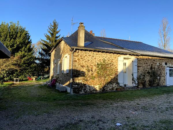 SAINT BERTHEVIN MAISON EN CAMPAGNE 3 CHAMBRES