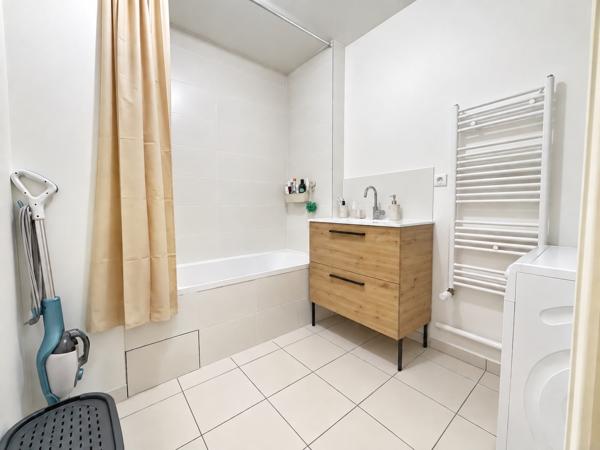 Appartement 3 pièce(s) 2 chambre(s) 63 m²