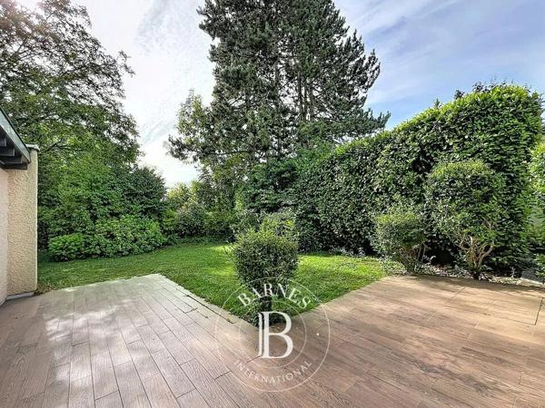 Villeneuve-d'Ascq, Maison 3 Chambres -  110 m² à vendre