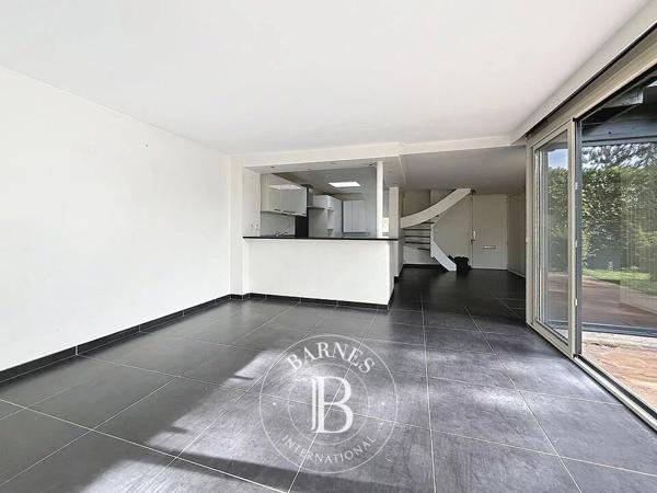 Villeneuve-d'Ascq, Maison 3 Chambres -  110 m² à vendre