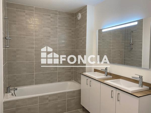 Location Appartement 3 pièces 62.61 m² - 193 A 201 AVENUE CARNOT Cenon 33150