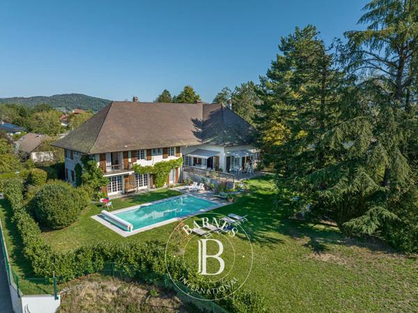 Annecy-le-Vieux, Villa 6 Chambres -  370 m² à vendre