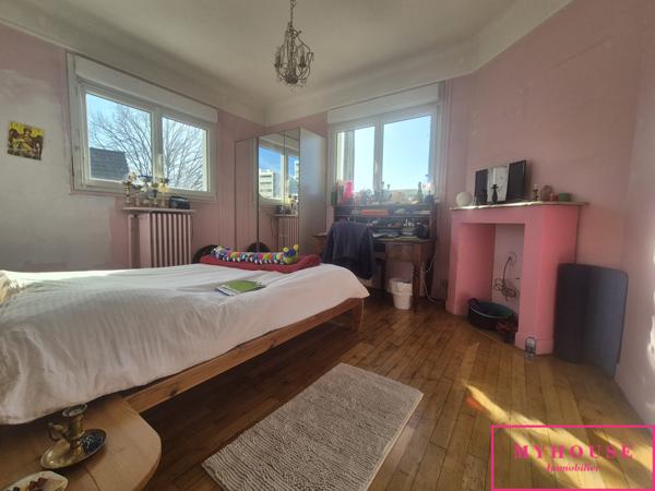 Maison
                                                                                                                                                                                                                                                                                                                        4 pièce(s)                                                                                                                                                                                                          3 chambre(s)                                                                                                                                                                                                          95  m²