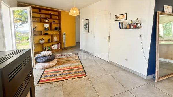 CORSE-DU-SUD, proche Ajaccio, sur la commune de PERI (20), belle maison T5 de 160 m2, belle vue degagée