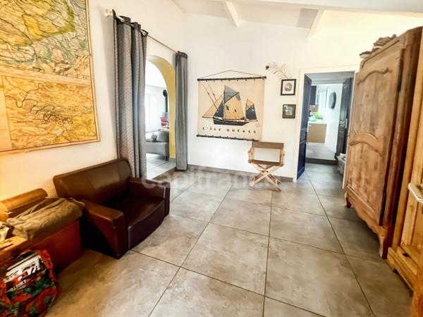 CORSE-DU-SUD, proche Ajaccio, sur la commune de PERI (20), belle maison T5 de 160 m2, belle vue degagée