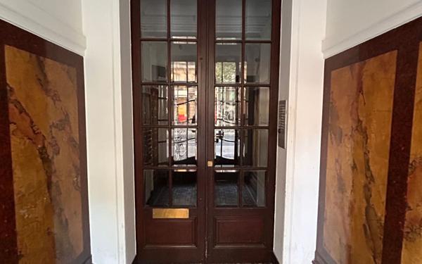 Appartement à vendre    1 pièce • 13,18 m2 Paris 19