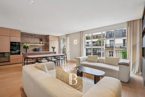 Paris 16ème, Appartement 2 Chambres -  84 m² à vendre