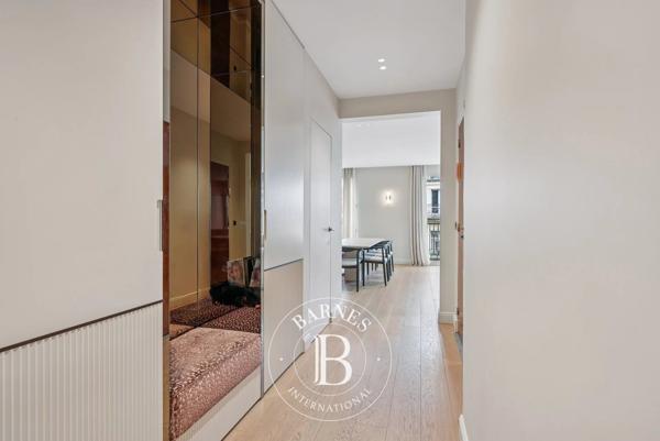 Paris 16ème, Appartement 2 Chambres -  84 m² à vendre