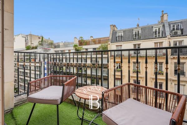 Paris 16ème, Appartement 2 Chambres -  84 m² à vendre