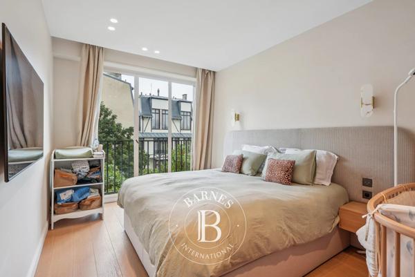 Paris 16ème, Appartement 2 Chambres -  84 m² à vendre