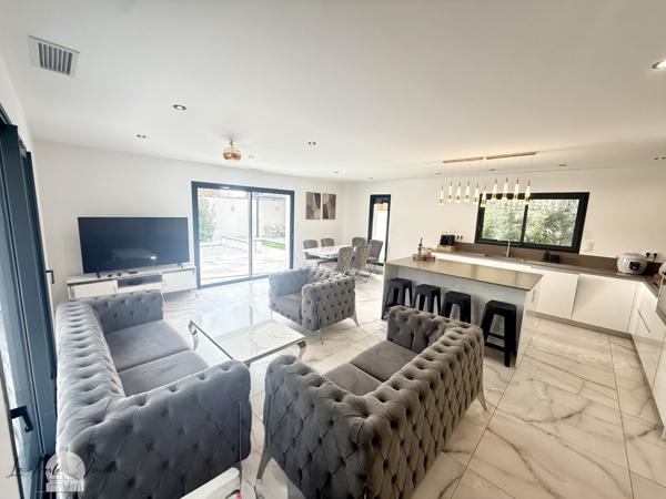 Canohès (66680) MAGNIFIQUE VILLA T5 NEUVE CONTEMPORAINE – PLAIN-PIED 4 FACES – RT 2012 – 139 m² – PARCELLE 626 m²