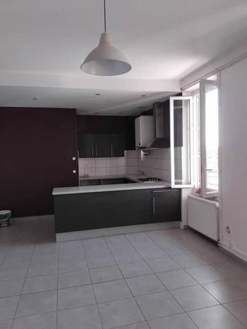 Appartement 3 pièces                                        - 42450 Sury-le-Comtal Réf : 12193