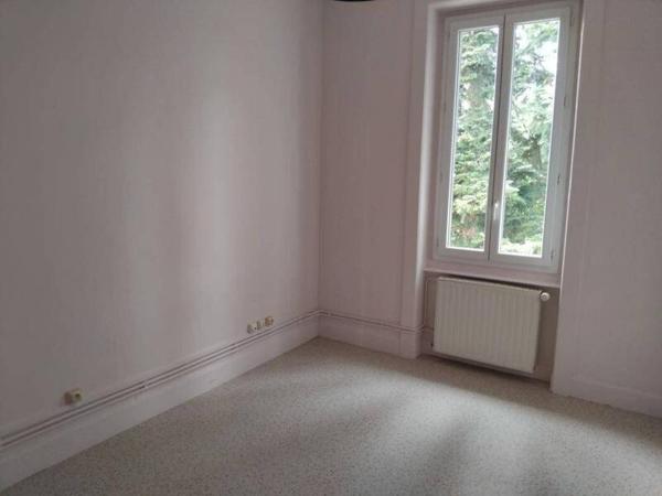 Appartement 3 pièces                                        - 42450 Sury-le-Comtal Réf : 12193