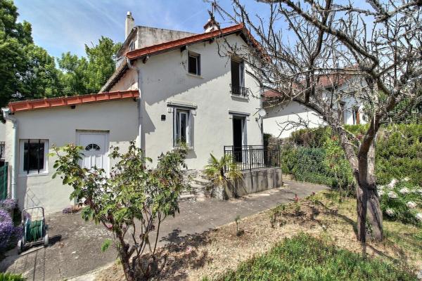 MASSY Limite ANTONY Maison 4 pièces 68 m² sur un terrain clos de 470 m²