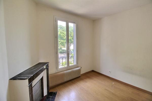 MASSY Limite ANTONY Maison 4 pièces 68 m² sur un terrain clos de 470 m²