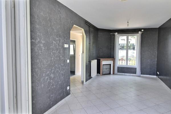 MASSY Limite ANTONY Maison 4 pièces 68 m² sur un terrain clos de 470 m²