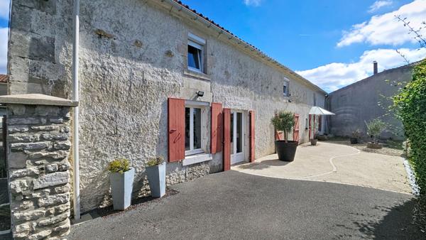 Coup de Coeur à Doix - Belle maison familiale rénovée, beaux volumes et potentiel