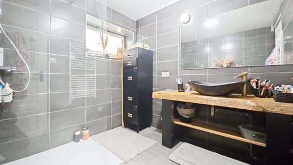 Coup de Coeur à Doix - Belle maison familiale rénovée, beaux volumes et potentiel