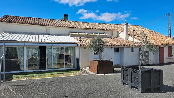 Coup de Coeur à Doix - Belle maison familiale rénovée, beaux volumes et potentiel