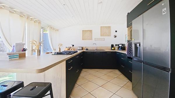 Coup de Coeur à Doix - Belle maison familiale rénovée, beaux volumes et potentiel