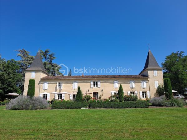 Chateau de 520 m²