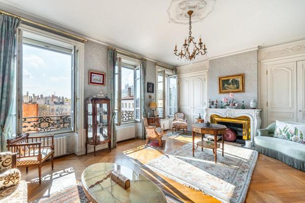 Exclusivité : Bel appartement avec vue sur la Basilique de Fourvière. Appartement Lyon 5 pièce(s)