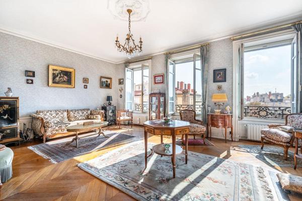 Exclusivité : Bel appartement avec vue sur la Basilique de Fourvière. Appartement Lyon 5 pièce(s)