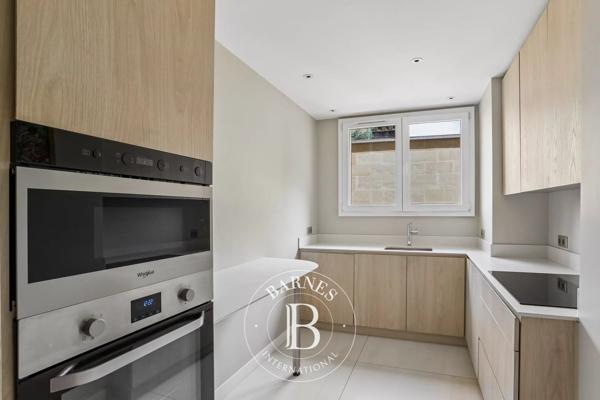 Paris 16ème, Appartement 2 Chambres -  78 m² à vendre