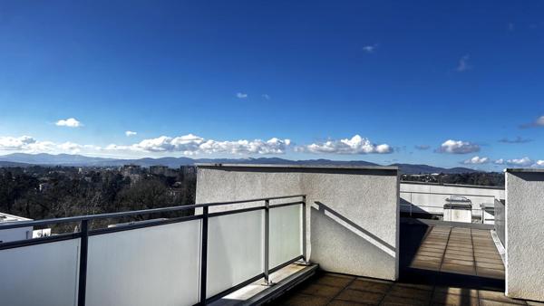T3 Lumineux Avec Balcon Et Vue Dégagée – Lyon 9