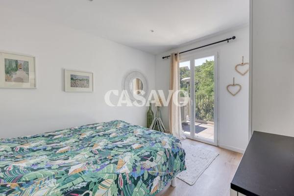 Vente Appartement 3 pièces de 69m² - 13640 La Roque-d'Anthéron