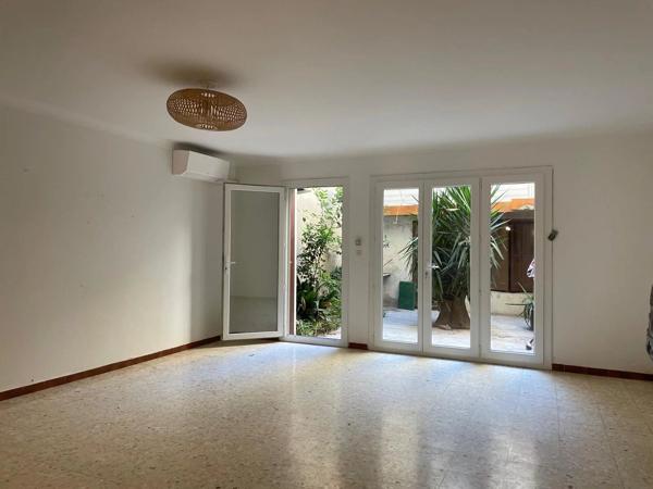 Location                                                      Maison de village
                        
                     5 pièces                      131 m2                     à Espira-de-l'Agly