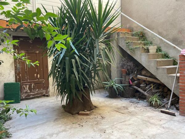 Location                                                      Maison de village
                        
                     5 pièces                      131 m2                     à Espira-de-l'Agly