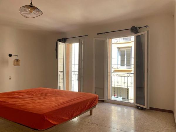 Location                                                      Maison de village
                        
                     5 pièces                      131 m2                     à Espira-de-l'Agly