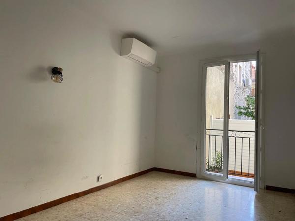 Location                                                      Maison de village
                        
                     5 pièces                      131 m2                     à Espira-de-l'Agly