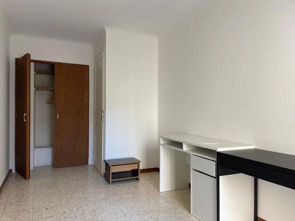 Location                                                      Maison de village
                        
                     5 pièces                      131 m2                     à Espira-de-l'Agly