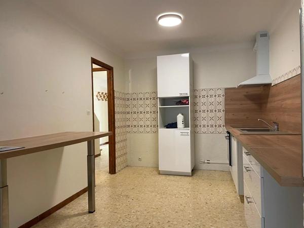 Location                                                      Maison de village
                        
                     5 pièces                      131 m2                     à Espira-de-l'Agly