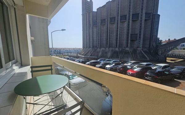 Appartement à vendre    3 pièces •  Royan