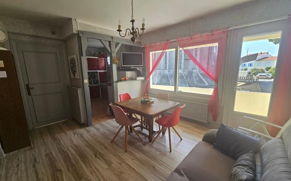 Appartement à vendre    3 pièces •  Royan