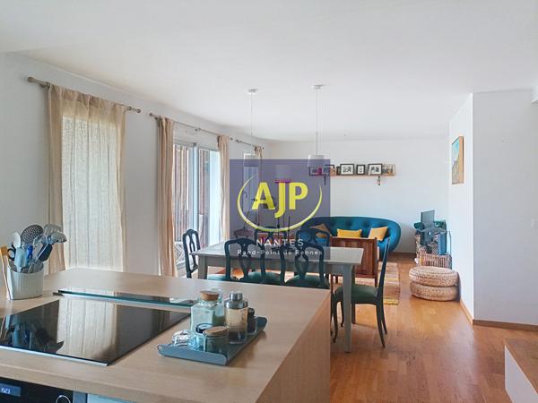 Vente appartement Nantes : 329 700 € - AJP Immobilier Nantes Rond-Point de Rennes