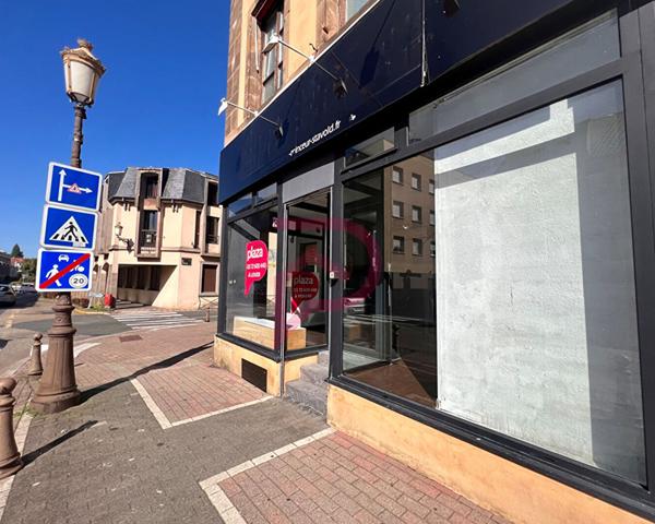 Local commercial 6 pièces 158 m2