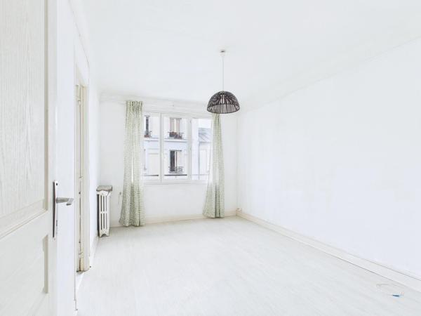 Nouveauté - 2 pièces de 40 m² à 4 min du RER