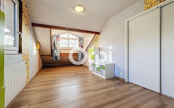 Maison à vendre    5 pièces • 135 m2 Contamine-sur-Arve