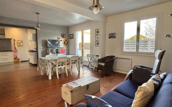 Maison à vendre    5 pièces •  Le Grand-Village-Plage