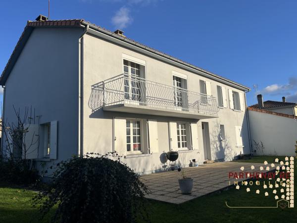 Pavillon sur sous-sol à PARTHENAY