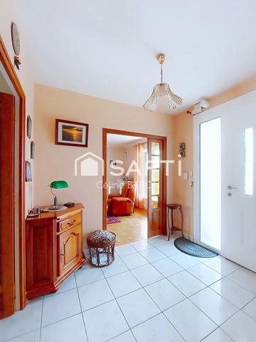 Maison T5 sur sous-sol total avec jardin paysager