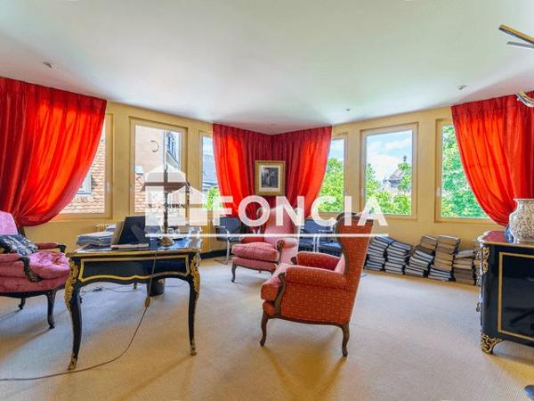 À vendre Local commercial 626 m² - Strasbourg 67000